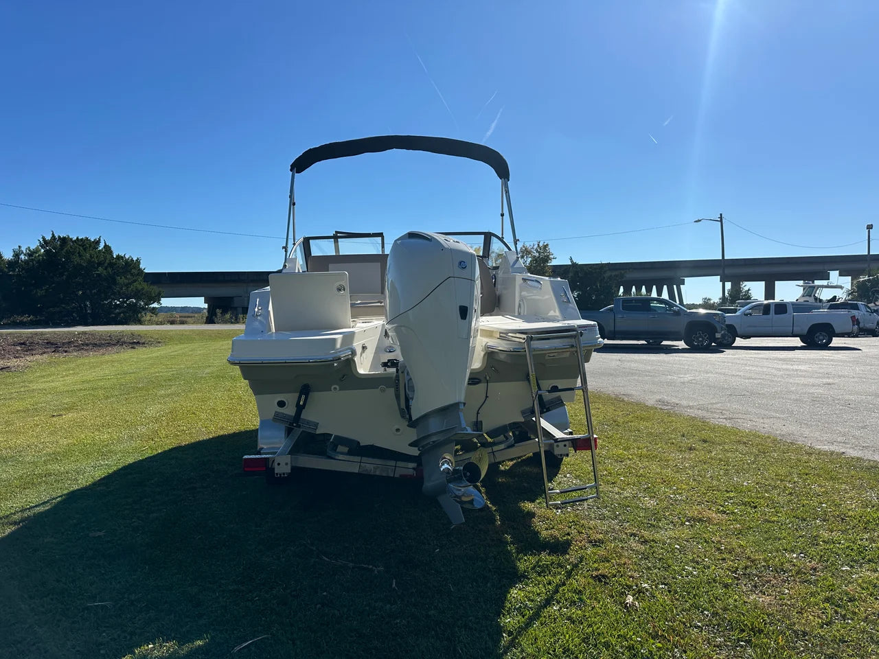 2025 Boston Whaler 210 Vantage 21.0 feet, Clearwater, Florida #6