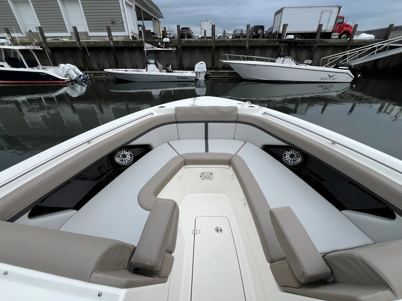 2026 Boston Whaler 330 Vantage 33.0 feet, Clearwater, Florida #42