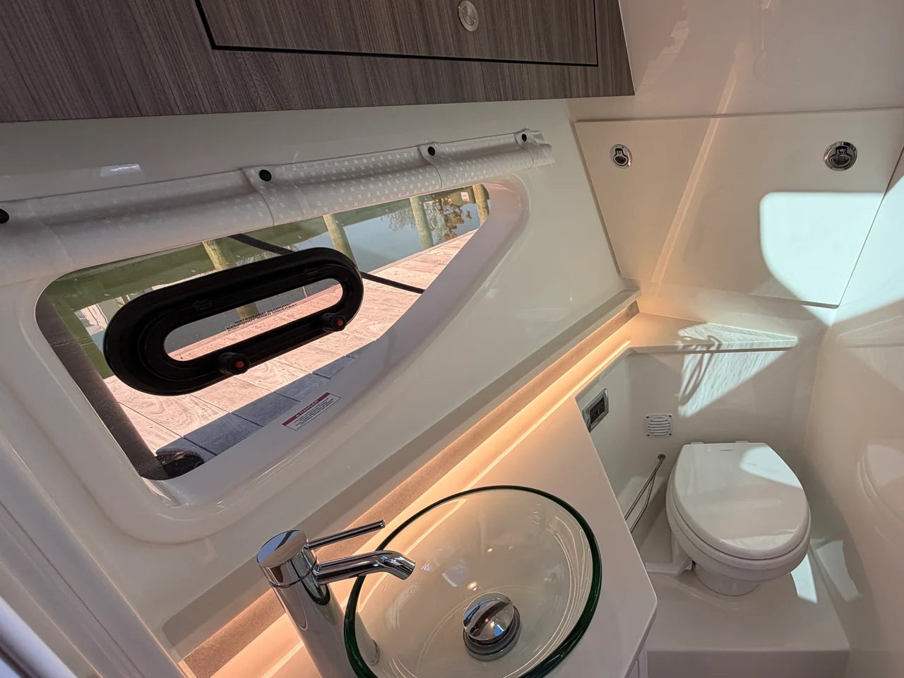2026 Sea Ray Sundancer 370 Outboard 37.0 feet, Clearwater, Florida #45
