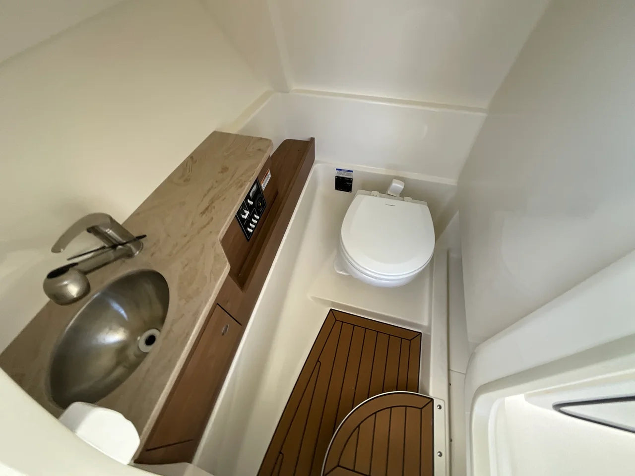 2026 Boston Whaler 280 Vantage 28.0 feet, Clearwater, Florida #11