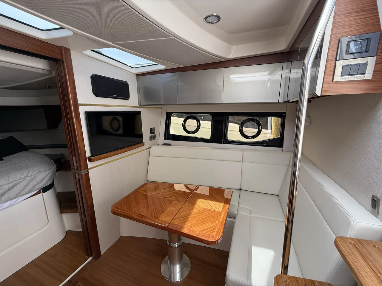 2026 Boston Whaler 405 Conquest 40.0 feet, Clearwater, Florida #14