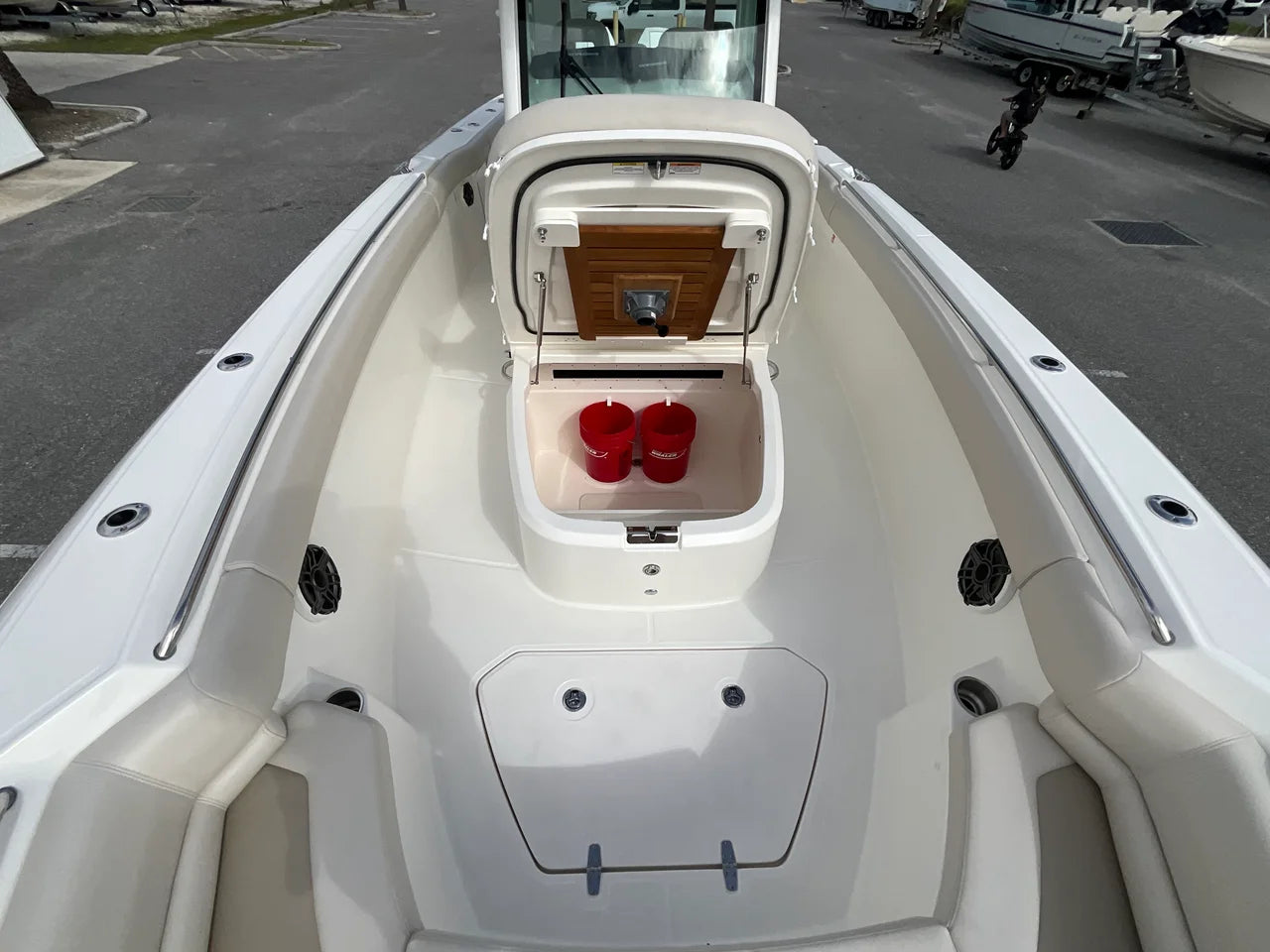 2026 Boston Whaler 330 Outrage 33.0 feet, Clearwater, Florida #27