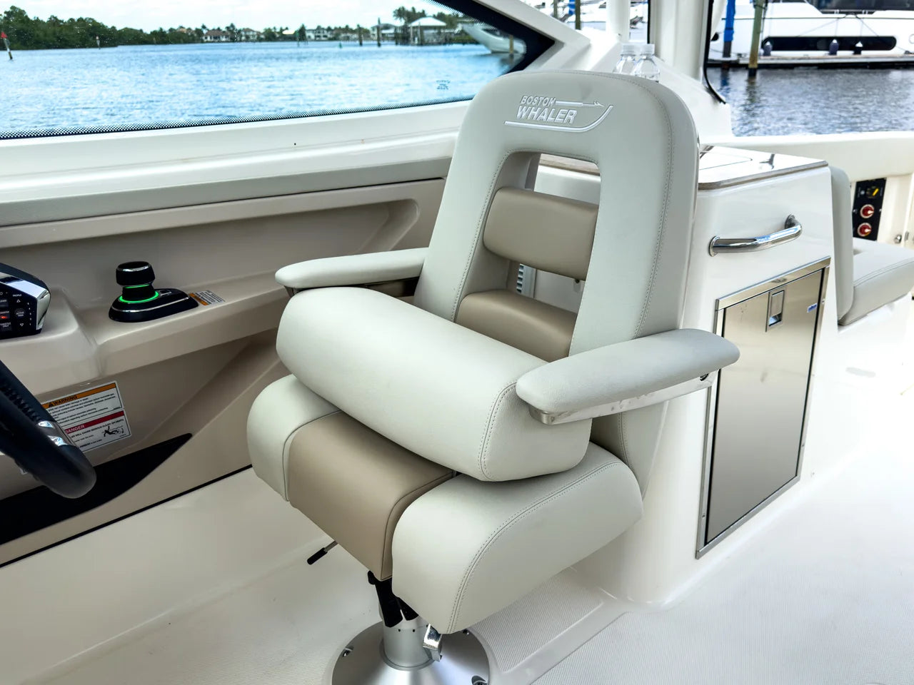 2026 Boston Whaler 280 Vantage 27.0 feet, Clearwater, Florida #19