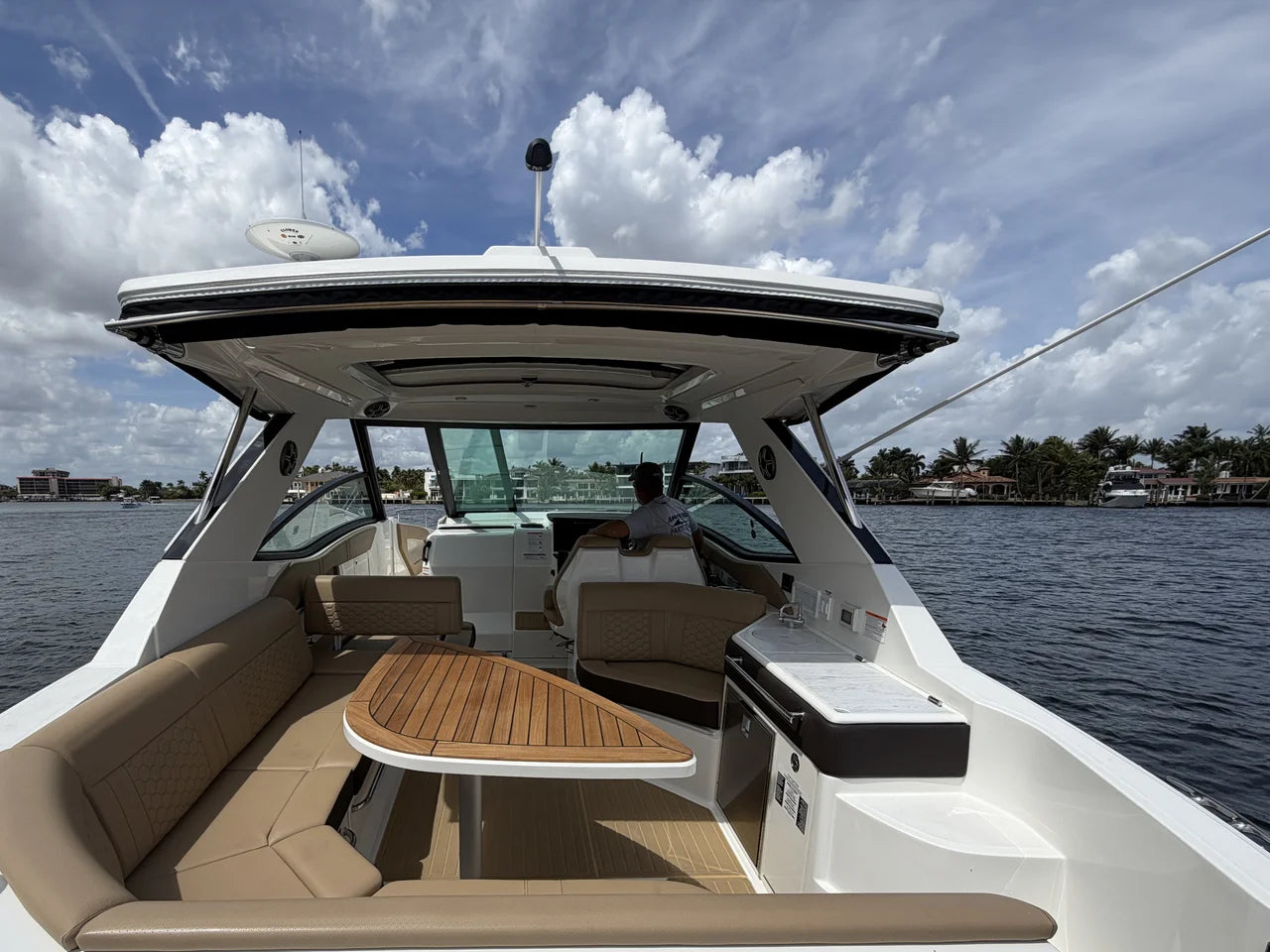 2026 Sea Ray Sundancer 320 Outboard 32.0 feet, Clearwater, Florida #19