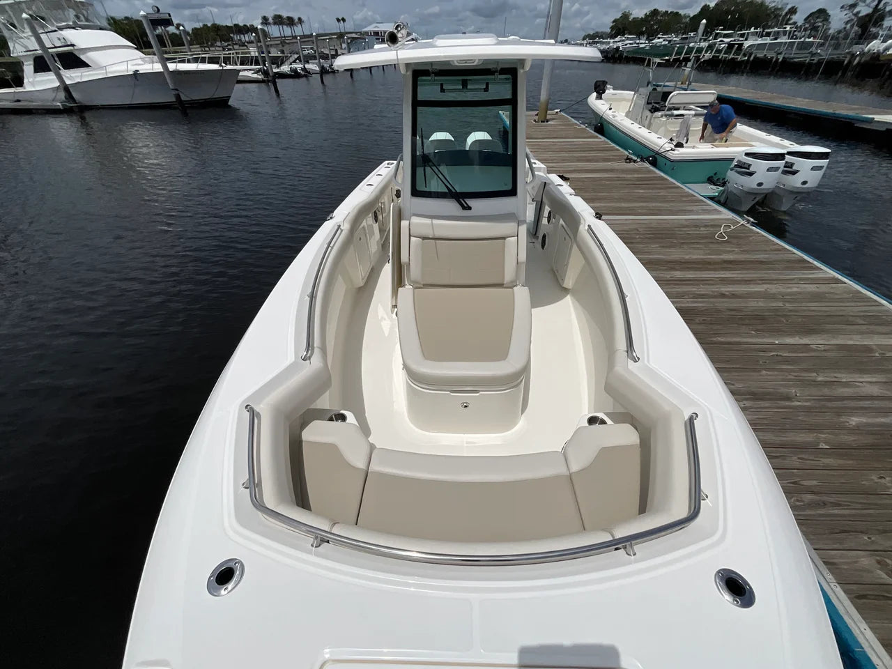 2026 Boston Whaler 280 Outrage 28.0 feet, Clearwater, Florida #18