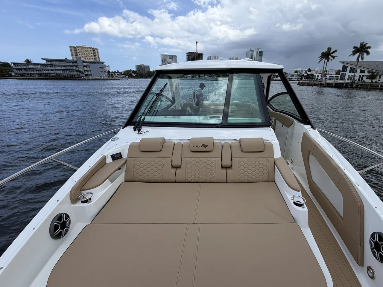 2026 Sea Ray Sundancer 320 Outboard 32.0 feet, Clearwater, Florida #39