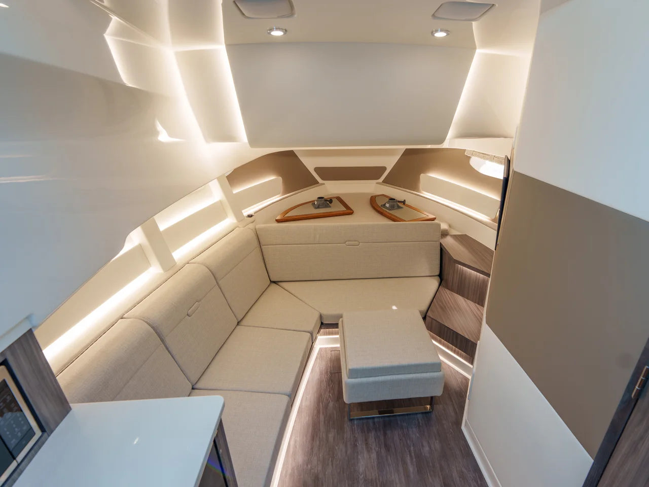 2026 Sea Ray Sundancer 370 Outboard 37.0 feet, Clearwater, Florida #35