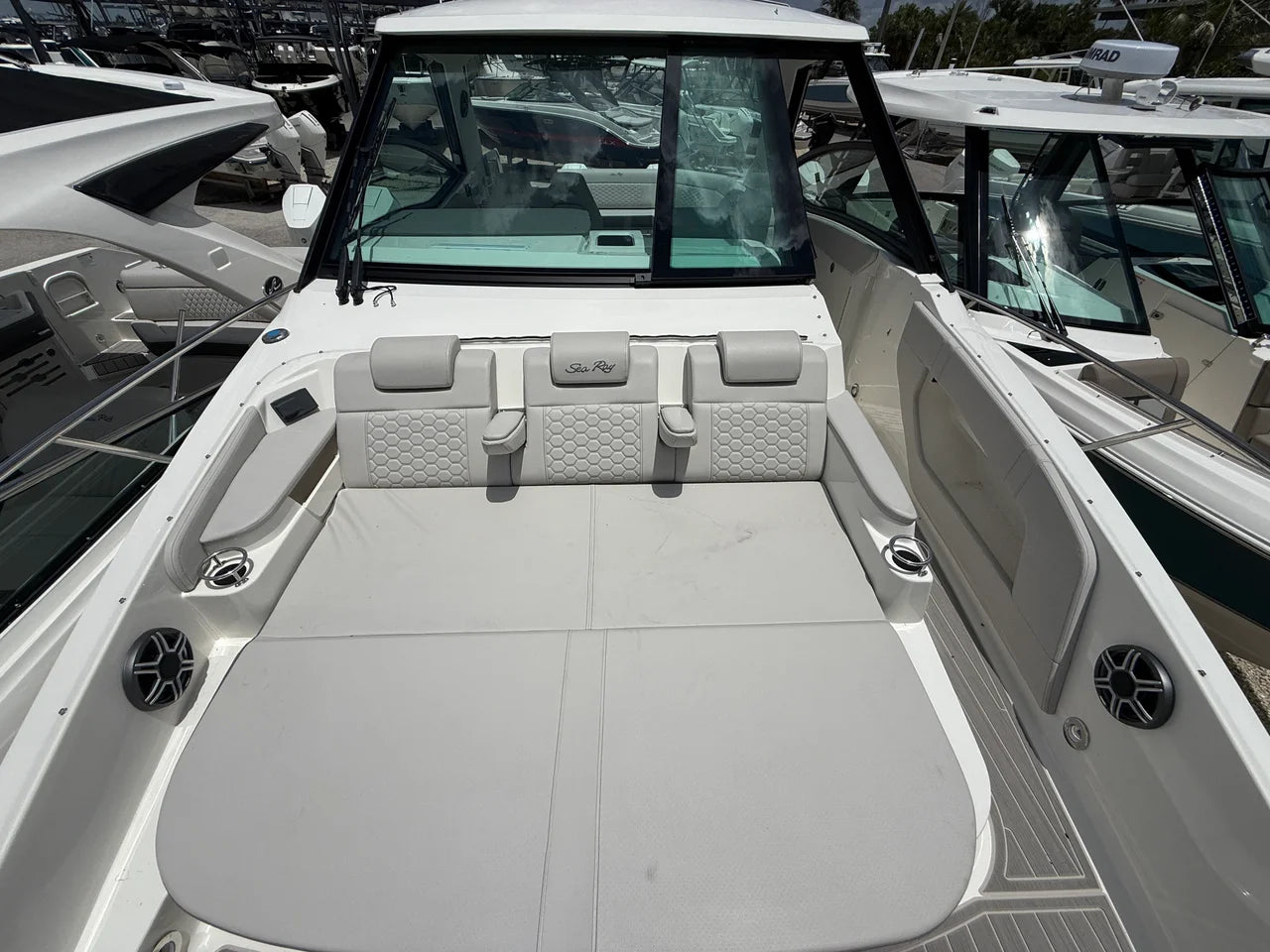2026 Sea Ray Sundancer 320 Outboard 32.0 feet, Clearwater, Florida #22