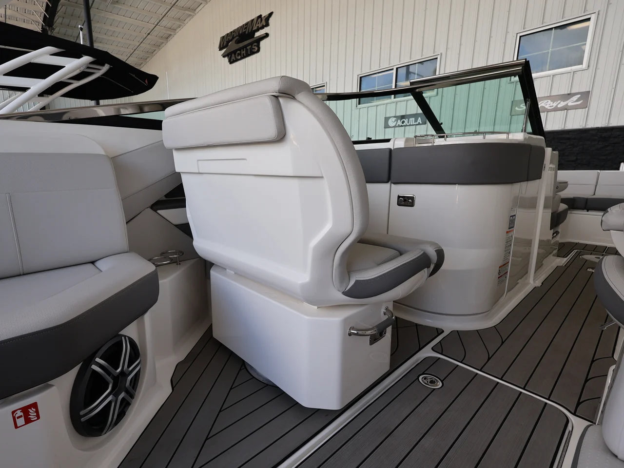 2026 Sea Ray SLX 310 Outboard 31.0 feet, Clearwater, Florida #11