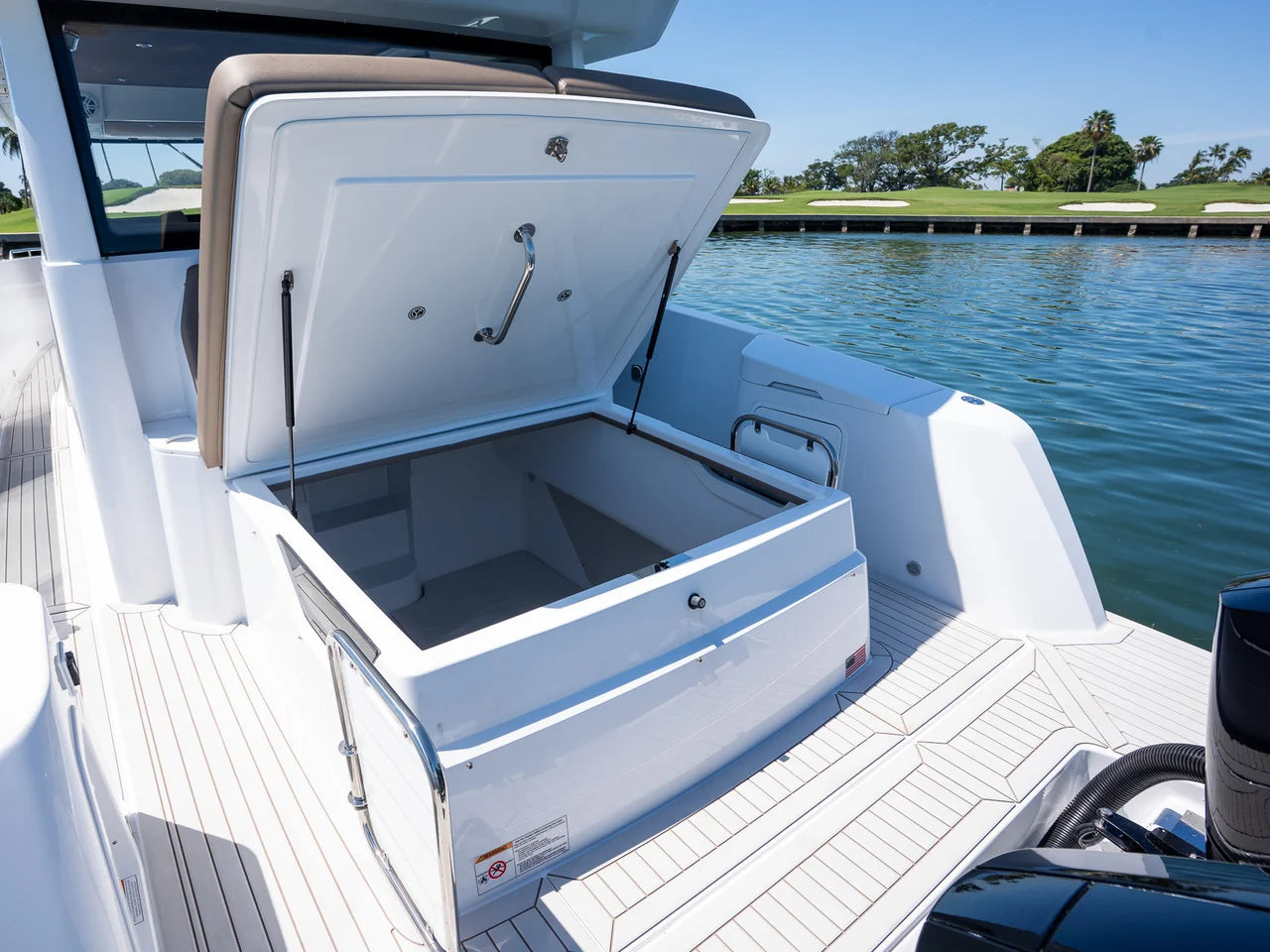 2026 Cruisers Yachts 38 VTR EC 38.0 feet, Clearwater, Florida #22