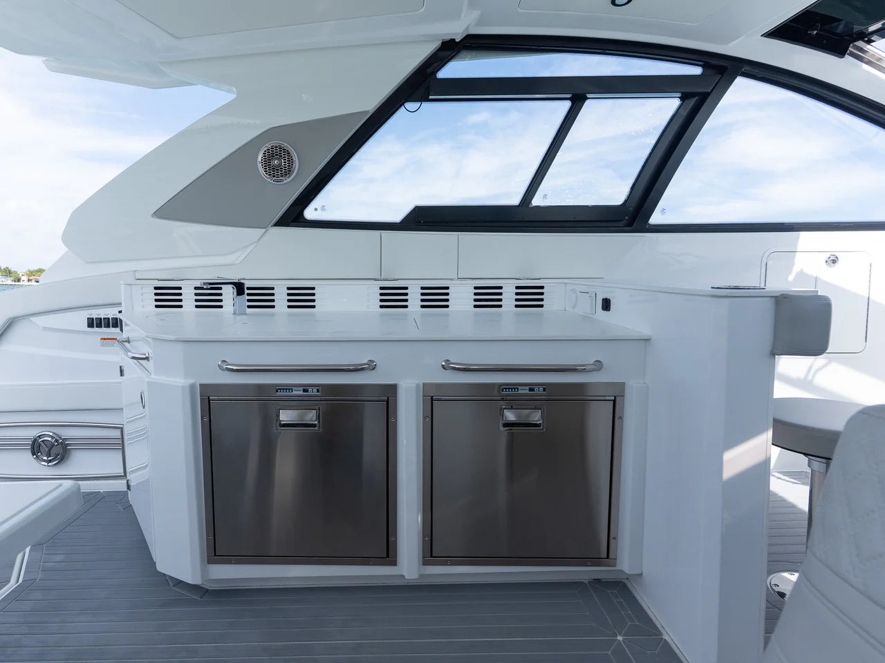 2026 Cruisers Yachts 42 GLS Outboard 42.0 feet, Clearwater, Florida #32