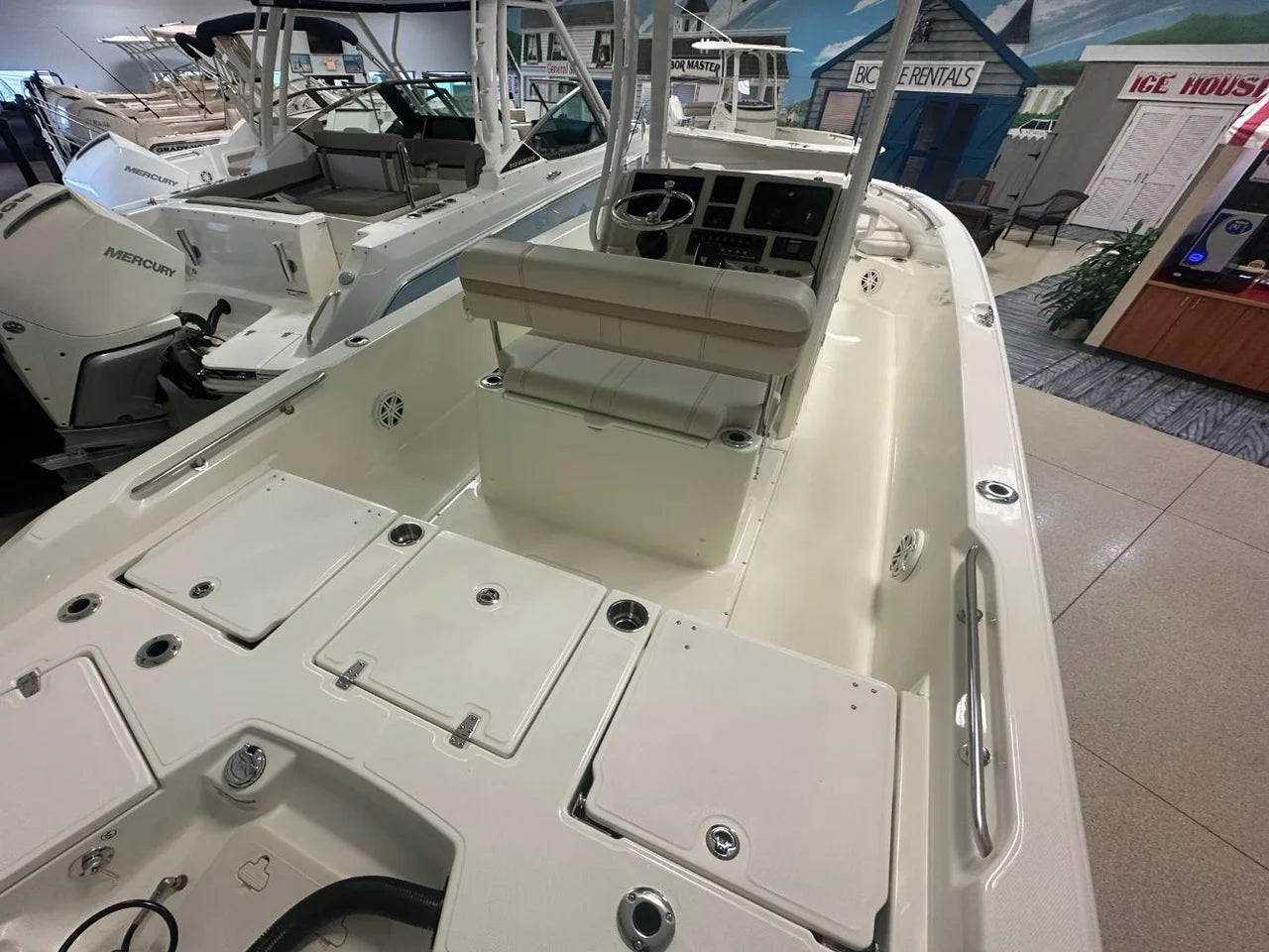 2026 Boston Whaler 250 Dauntless 25.0 feet, Clearwater, Florida #5