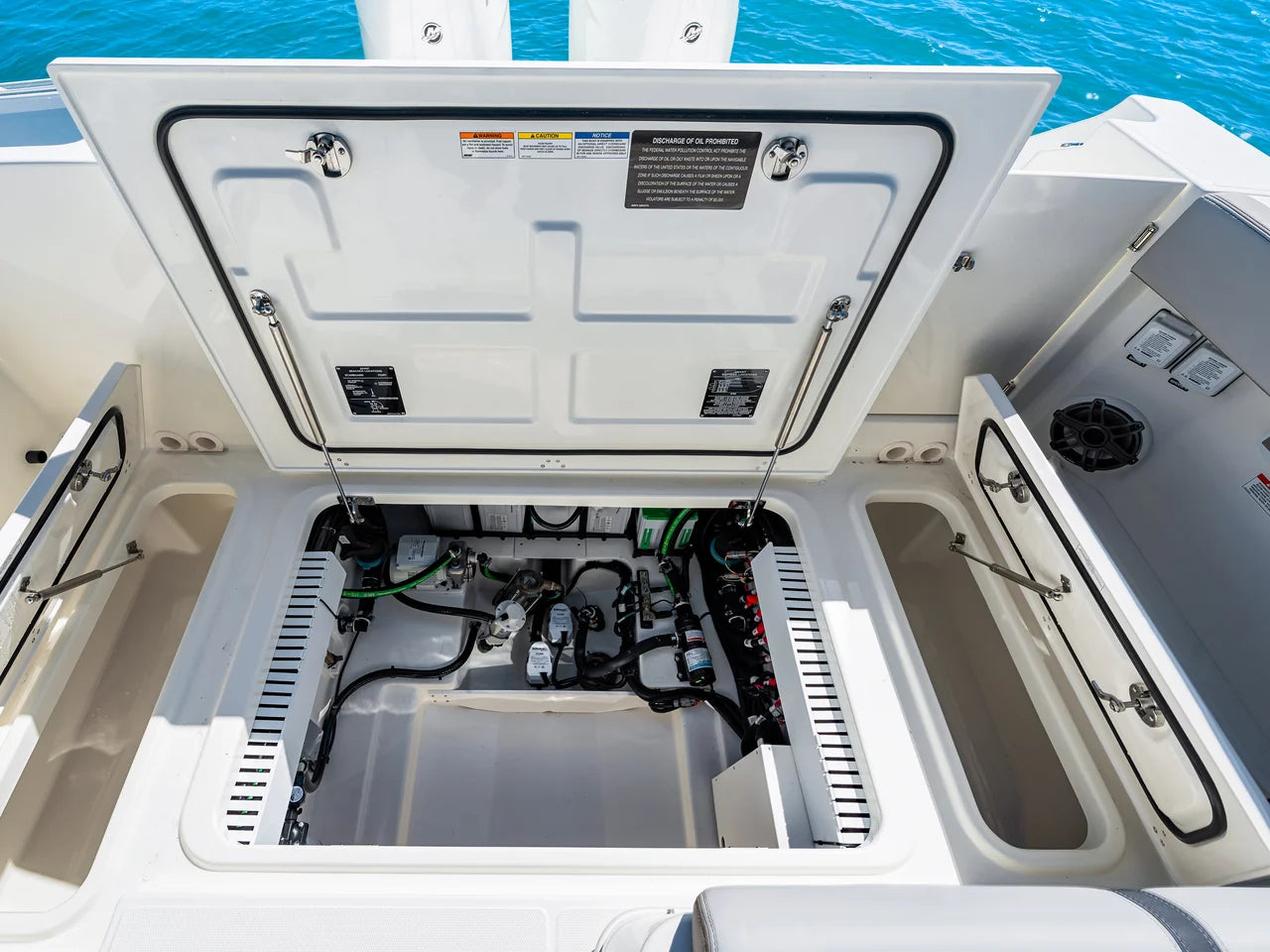 2026 Boston Whaler 330 Vantage 33.0 feet, Clearwater, Florida #37