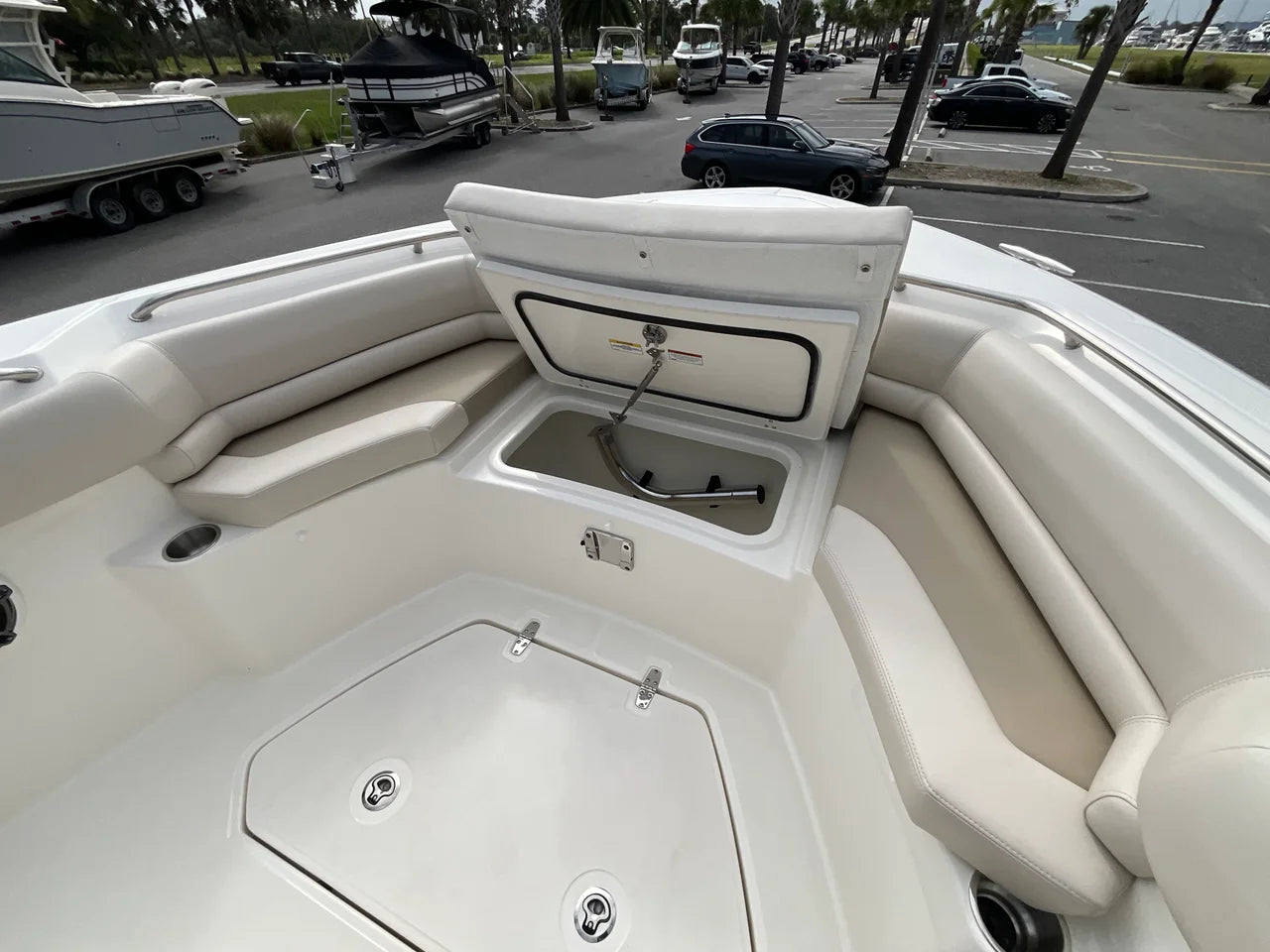 2026 Boston Whaler 330 Outrage 33.0 feet, Clearwater, Florida #24