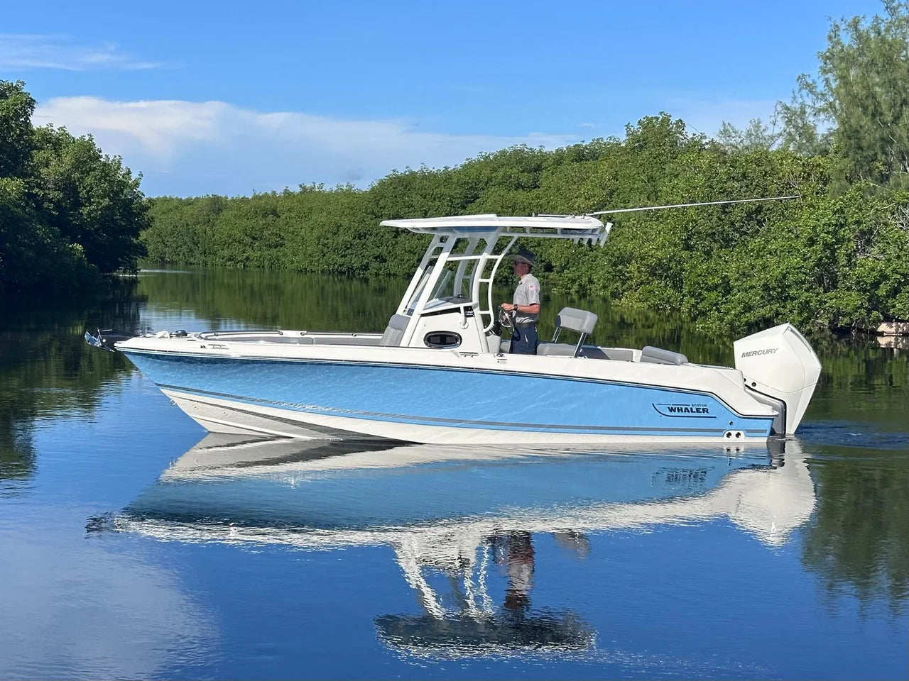 2026 Boston Whaler 230 Outrage 23.0 feet, Clearwater, Florida #1