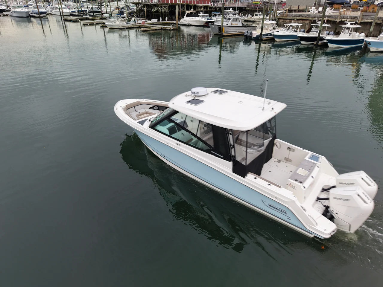 2026 Boston Whaler 330 Vantage 33.0 feet, Clearwater, Florida #15