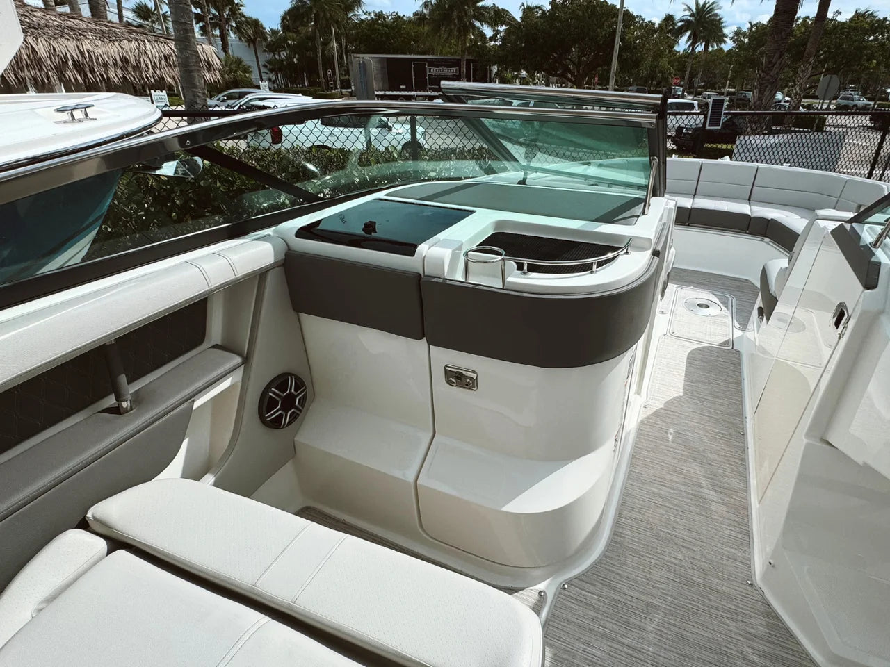 2026 Sea Ray SLX 310 Outboard 31.0 feet, Clearwater, Florida #17