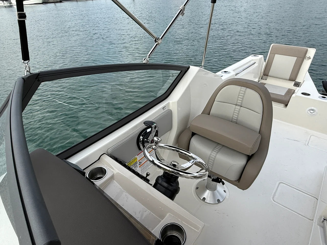 2026 Boston Whaler 210 Vantage 21.0 feet, Clearwater, Florida #9