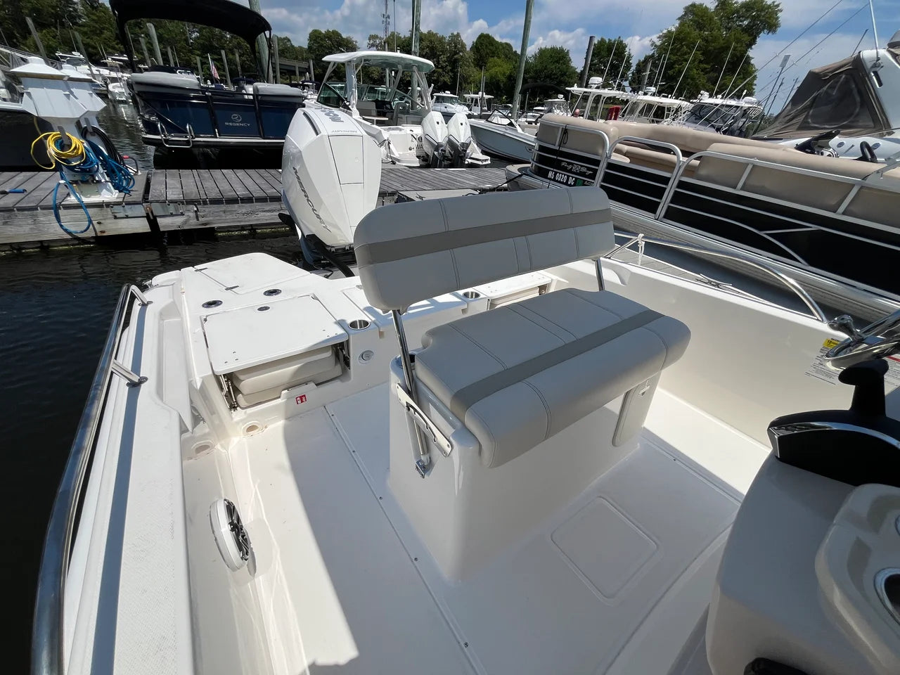 2026 Boston Whaler 250 Dauntless 25.0 feet, Clearwater, Florida #11
