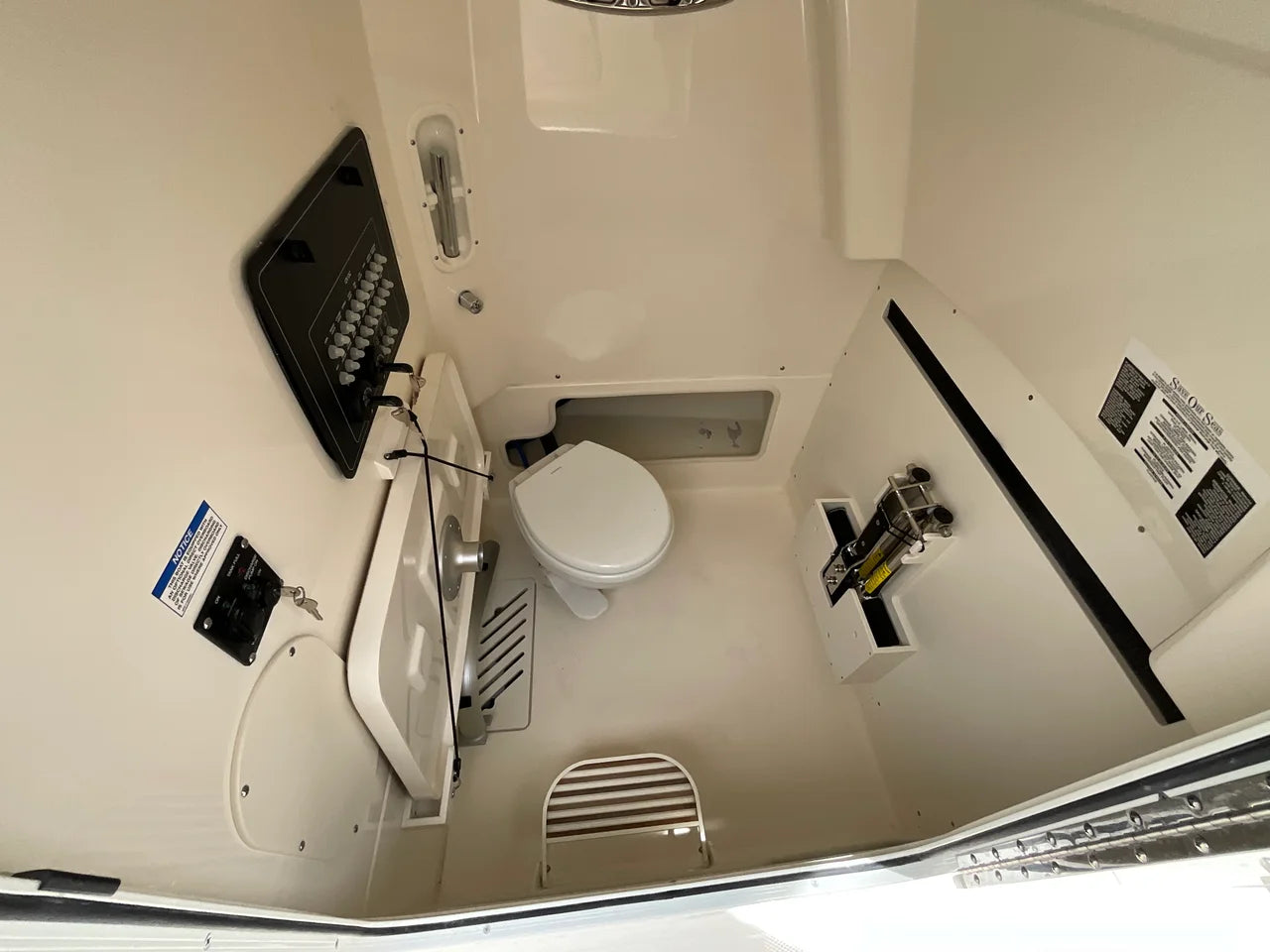 2026 Boston Whaler 280 Outrage 28.0 feet, Clearwater, Florida #13