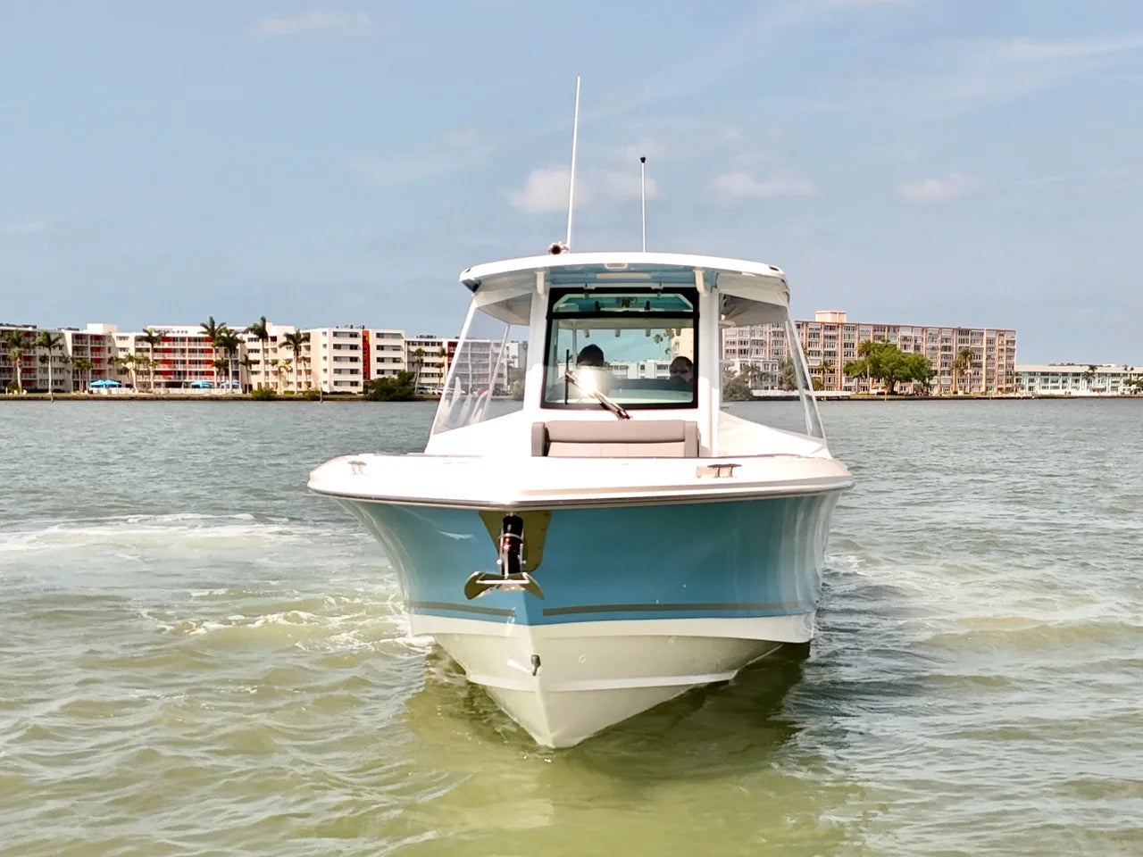 2026 Boston Whaler 330 Outrage 33.0 feet, Clearwater, Florida #9