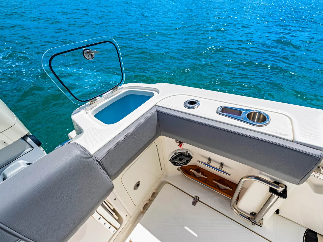 2025 Boston Whaler 420 Outrage 42.0 feet, Clearwater, Florida #54