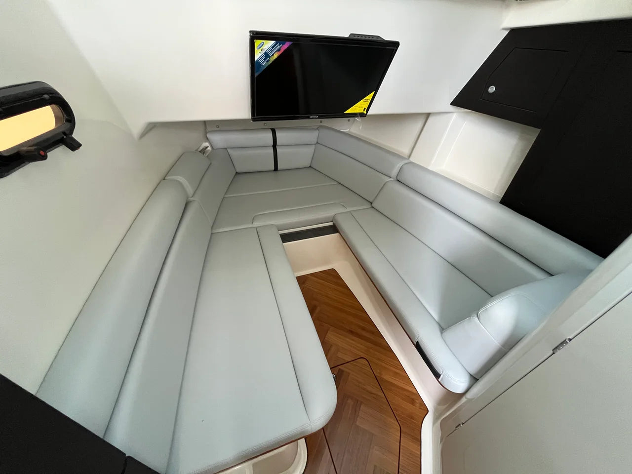 2026 Boston Whaler 350 Realm 35.0 feet, Clearwater, Florida #37