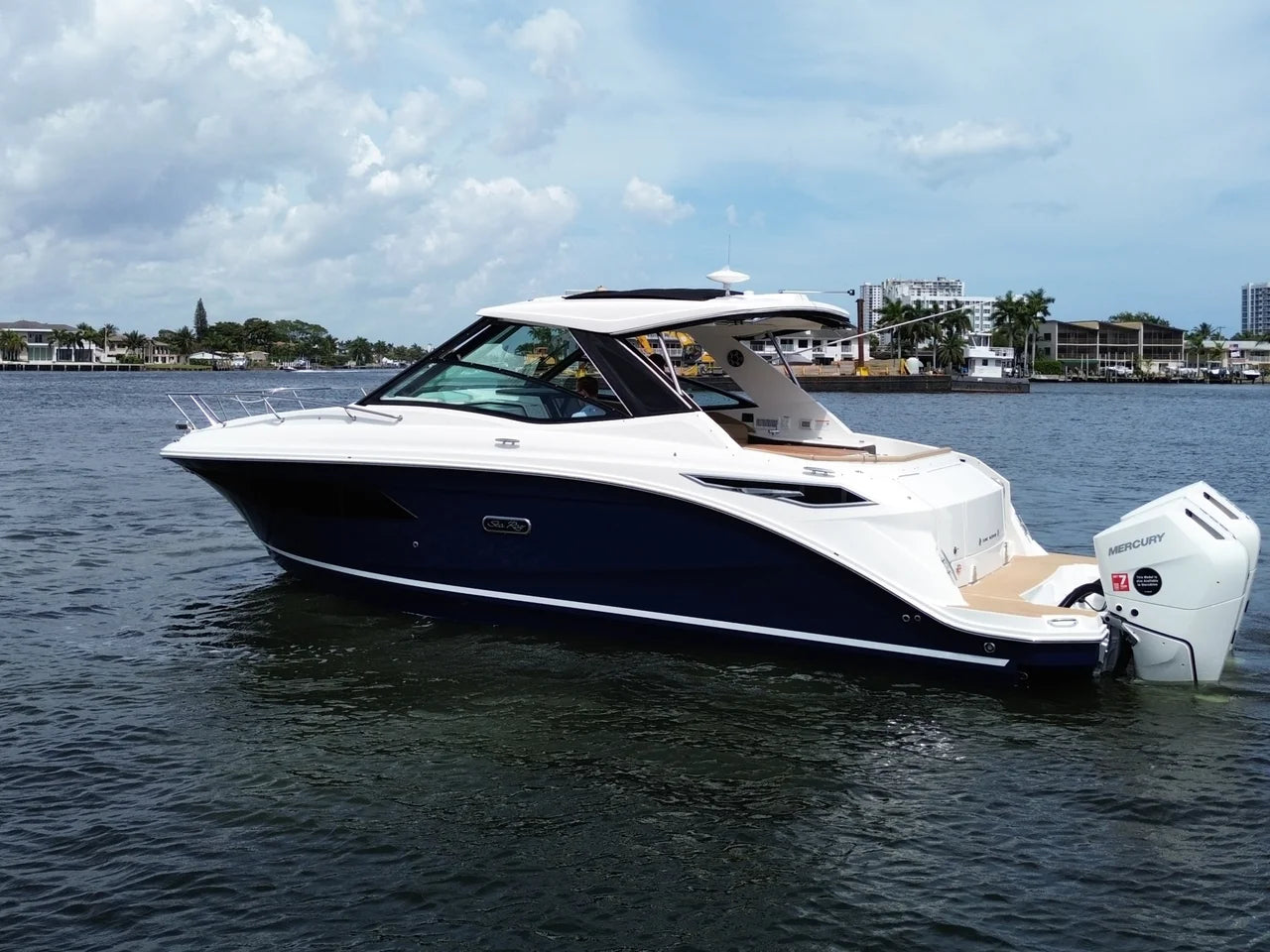 2026 Sea Ray Sundancer 320 Outboard 32.0 feet, Clearwater, Florida #4