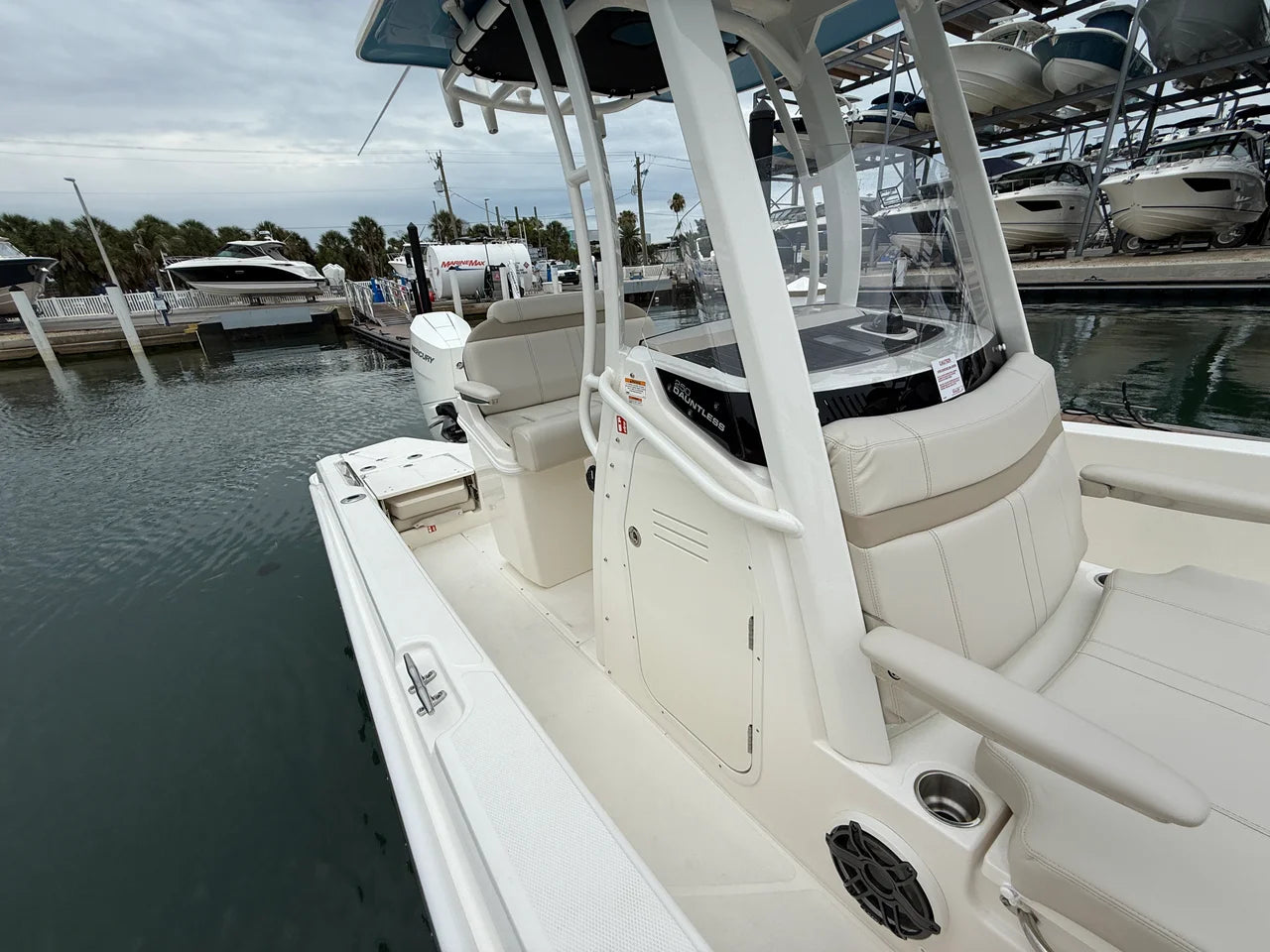 2026 Boston Whaler 250 Dauntless 25.0 feet, Clearwater, Florida #10
