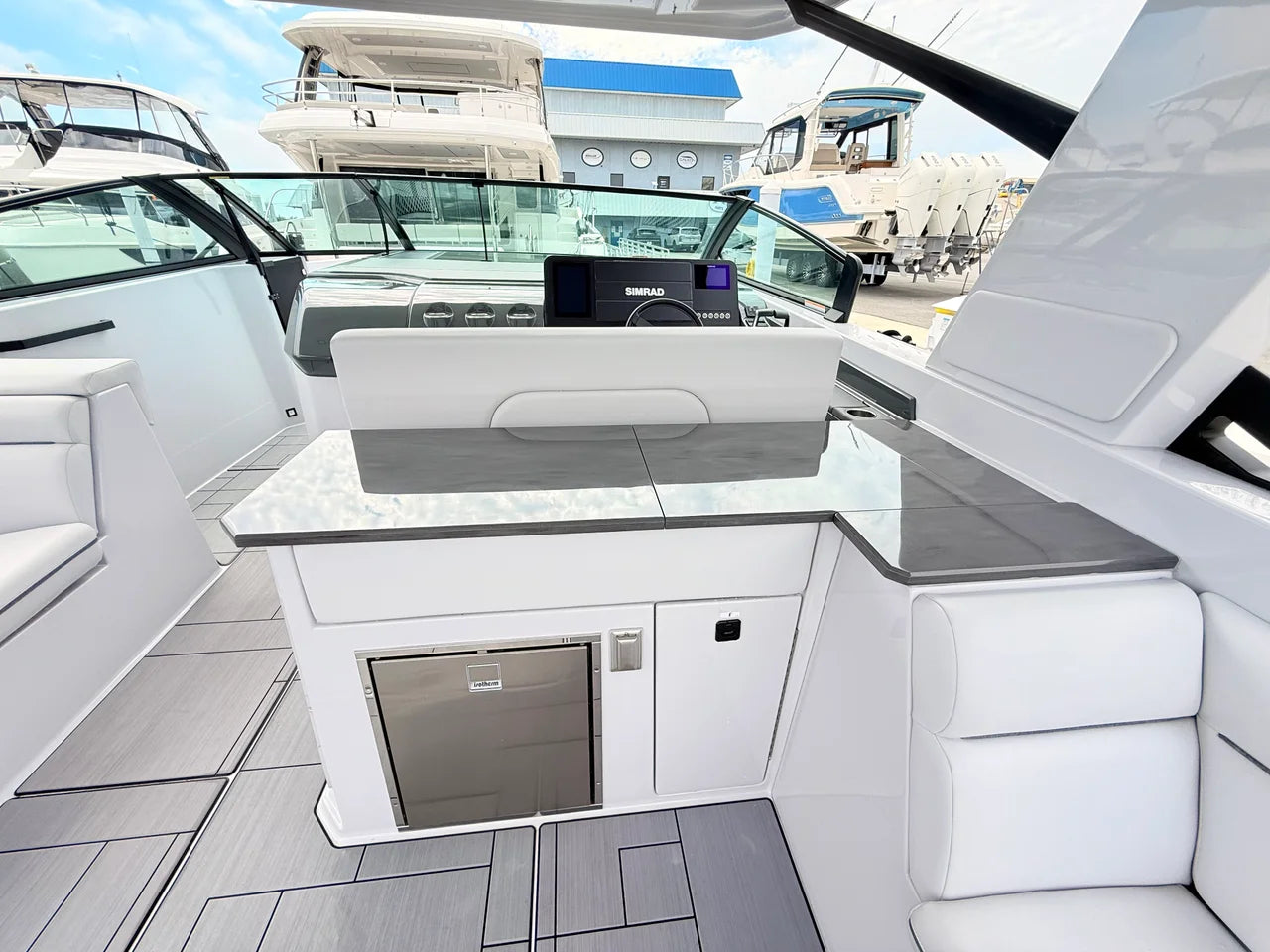 2025 Aviara AV40 Outboard 40.0 feet, Clearwater, Florida #40