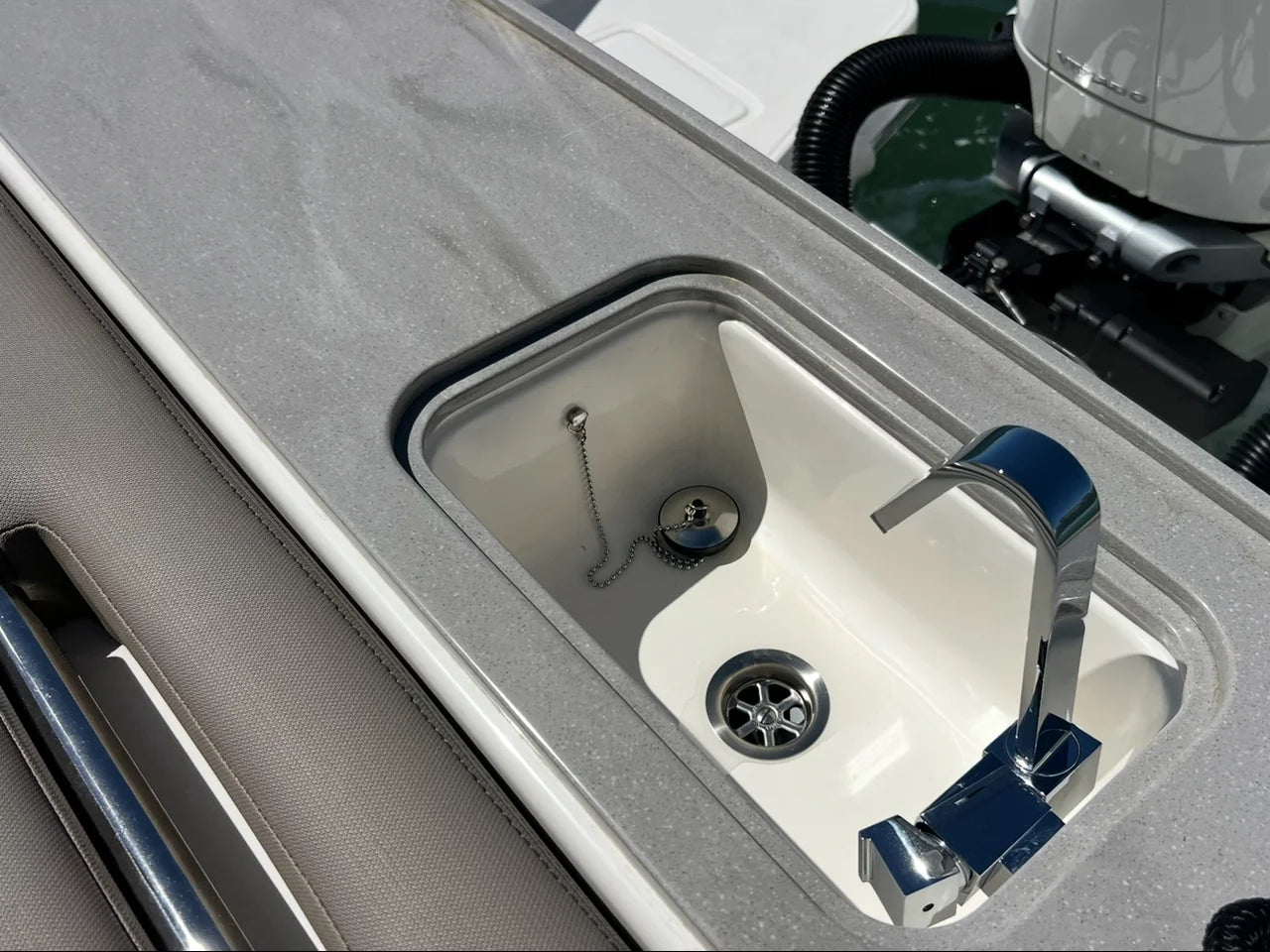 2026 Boston Whaler 330 Vantage 33.0 feet, Clearwater, Florida #10