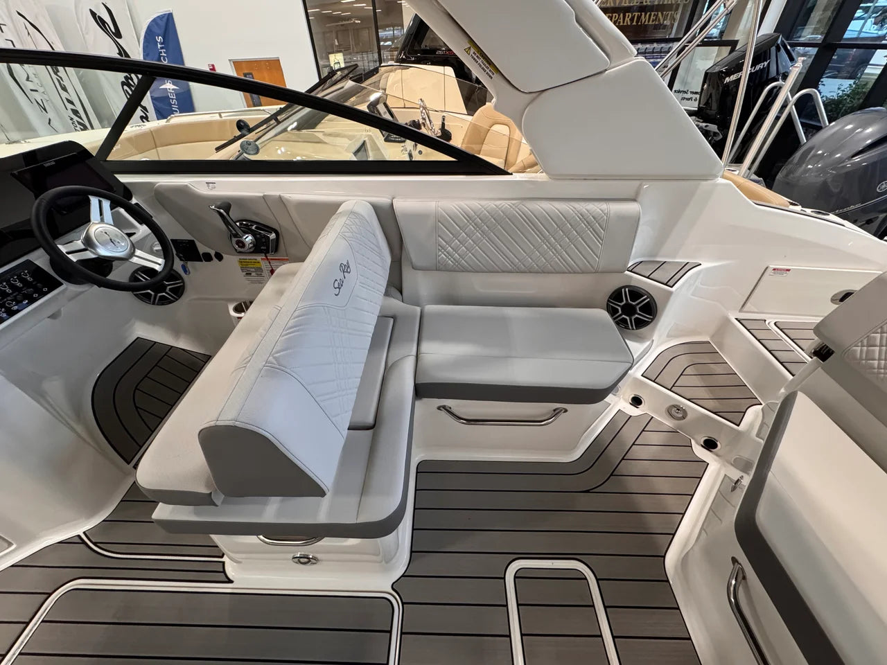 2026 Sea Ray SDX 250 Outboard 25.0 feet, Clearwater, Florida #13