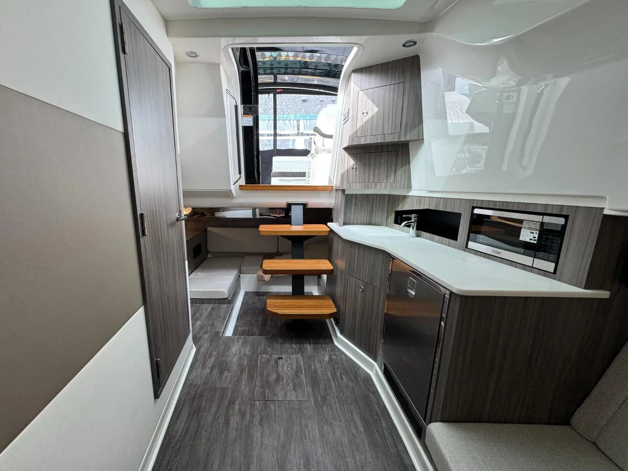 2026 Sea Ray Sundancer 370 Outboard 37.0 feet, Clearwater, Florida #46