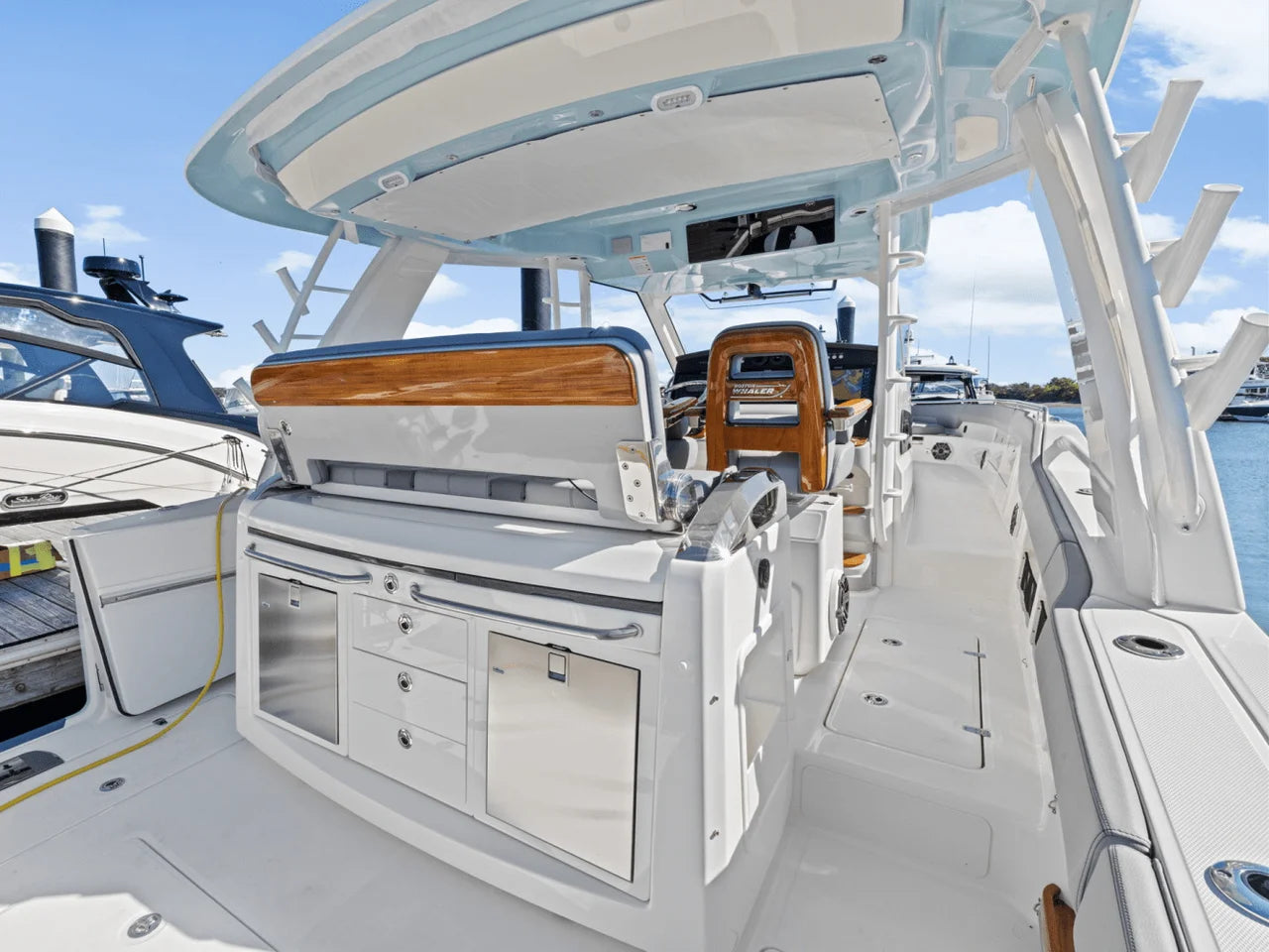 2026 Boston Whaler 420 Outrage 42.0 feet, Clearwater, Florida #17