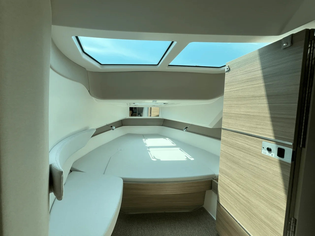 2025 Saxdor 320 GTC 32.0 feet, Clearwater, Florida #18