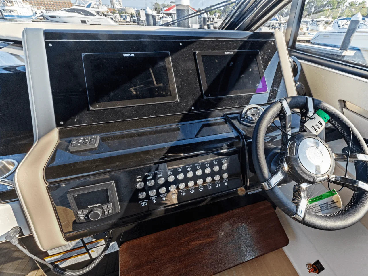 2025 Cruisers Yachts 42 GLS Outboard 42.0 feet, Clearwater, Florida #22