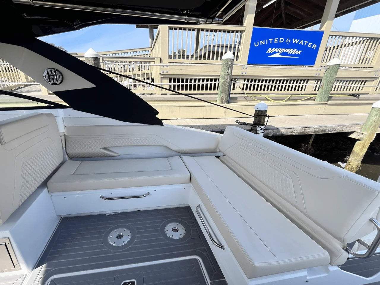 2025 Cruisers Yachts 34 GLS Outboard 34.0 feet, Clearwater, Florida #12