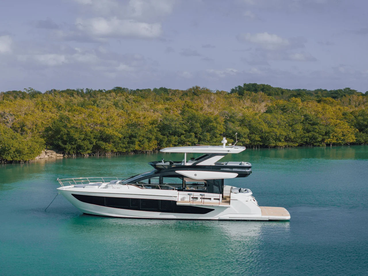 2027 Cruisers Yachts 57FLY 57.0 feet, Clearwater, Florida #2