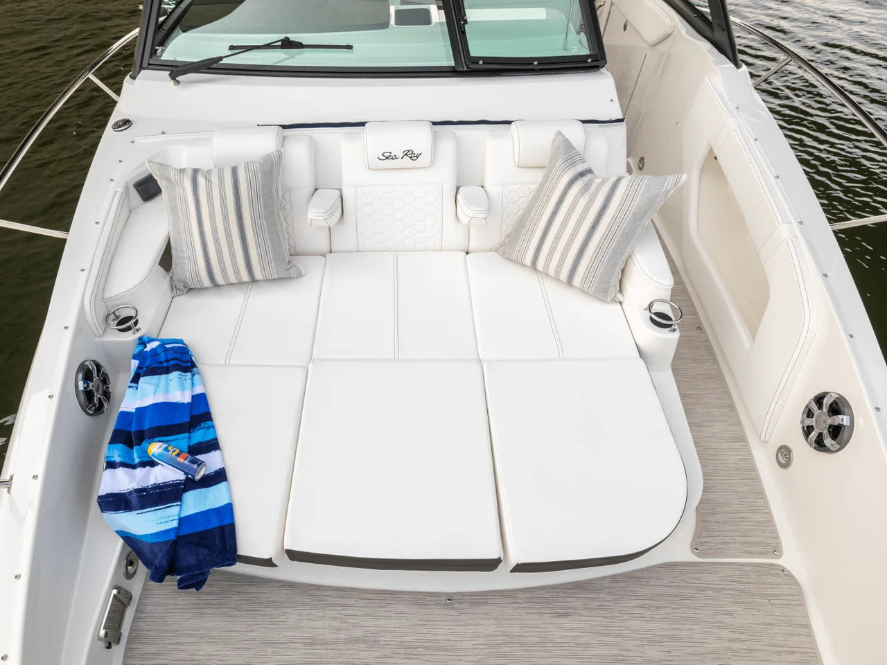 2026 Sea Ray Sundancer 320 32.0 feet, Clearwater, Florida #9