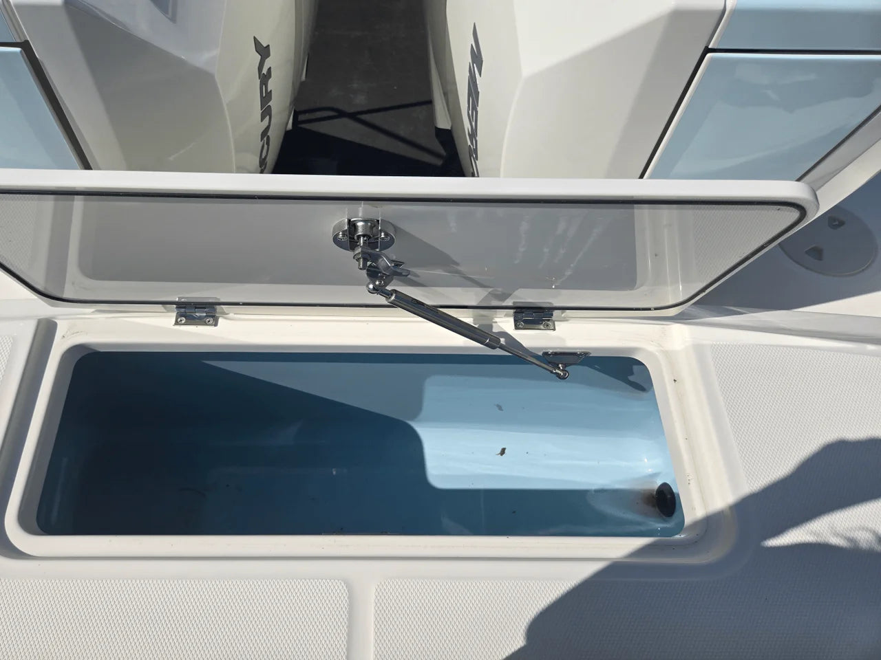 2025 Boston Whaler 330 Outrage 33.0 feet, Clearwater, Florida #3