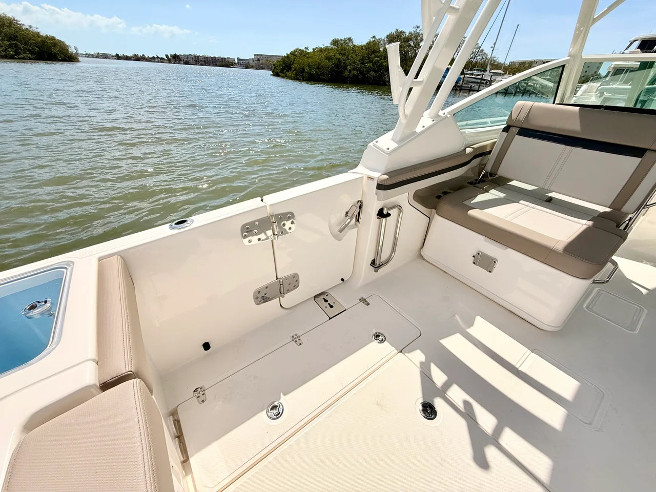 2026 Boston Whaler 280 Vantage 28.0 feet, Clearwater, Florida #34