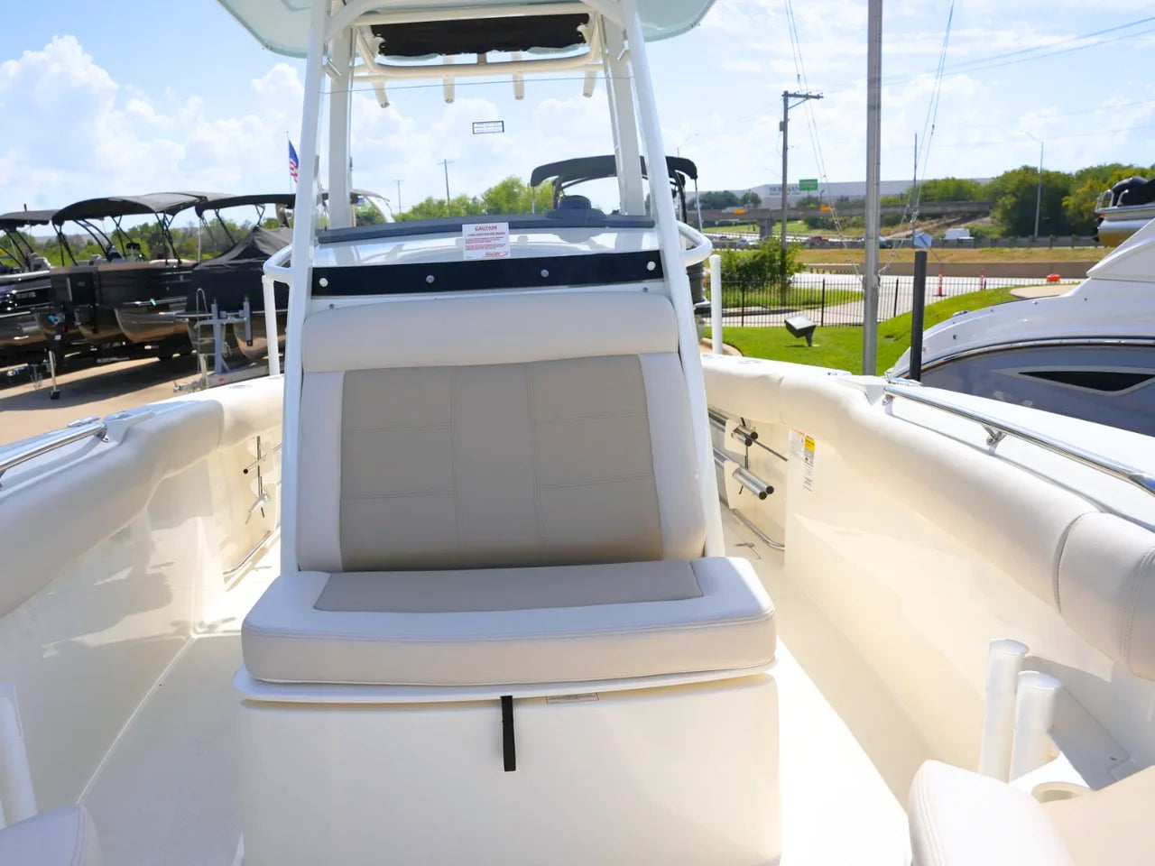 2026 Boston Whaler 230 Outrage 23.0 feet, Clearwater, Florida #19