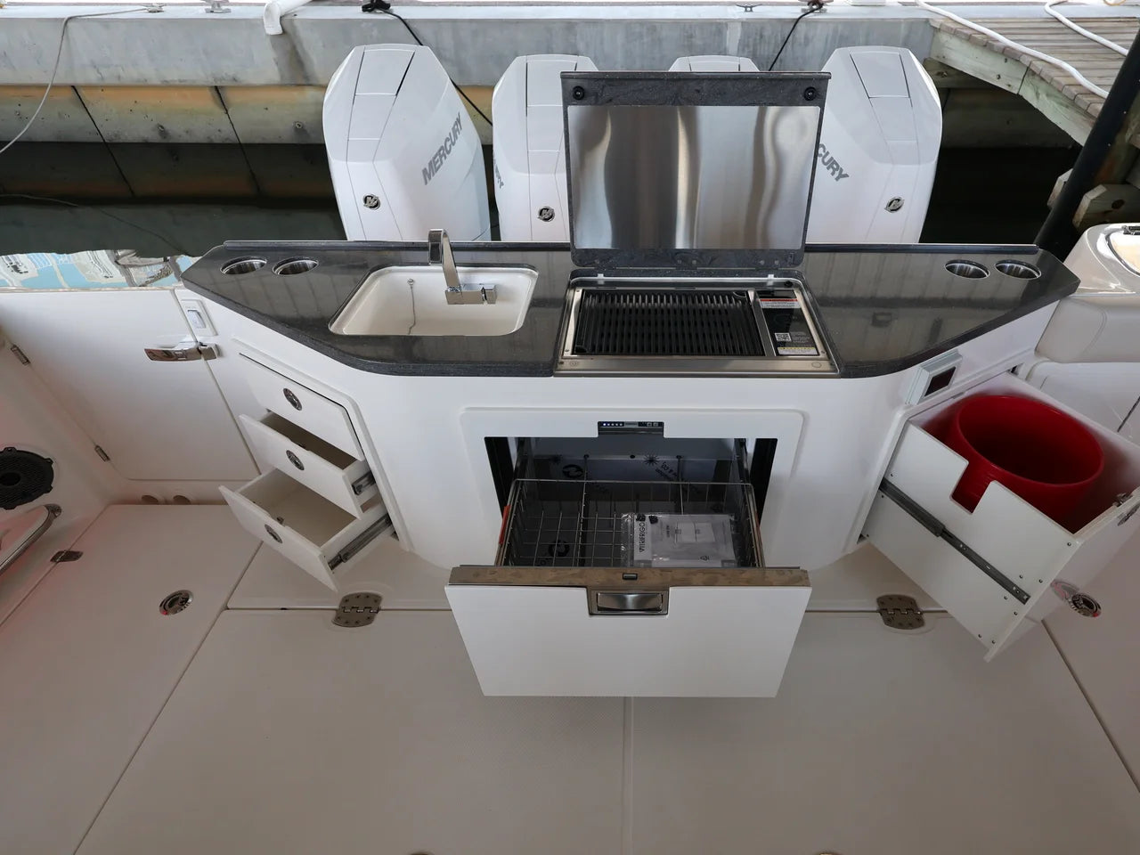 2026 Boston Whaler 405 Conquest 40.0 feet, Clearwater, Florida #22