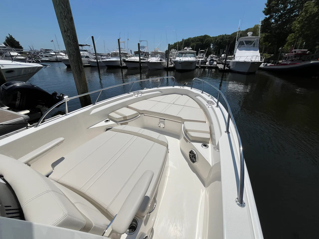 2026 Boston Whaler 250 Dauntless 25.0 feet, Clearwater, Florida #20