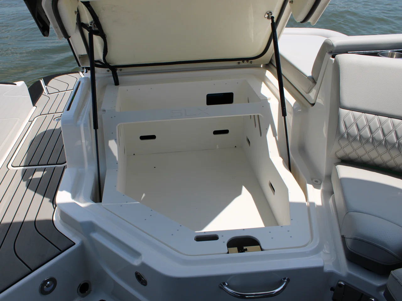 2026 Sea Ray SLX 280 Outboard 28.0 feet, Clearwater, Florida #66