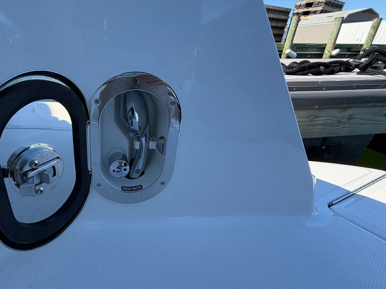 2026 Sea Ray Sundancer 370 Outboard 37.0 feet, Clearwater, Florida #52