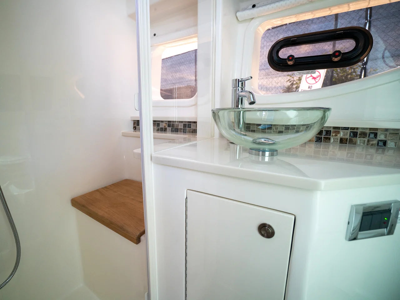 2026 Sea Ray Sundancer 370 Outboard 37.0 feet, Clearwater, Florida #23