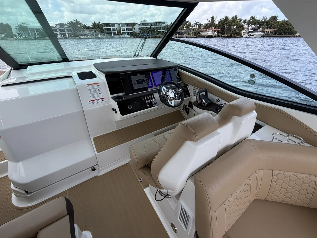 2026 Sea Ray Sundancer 320 Outboard 32.0 feet, Clearwater, Florida #26