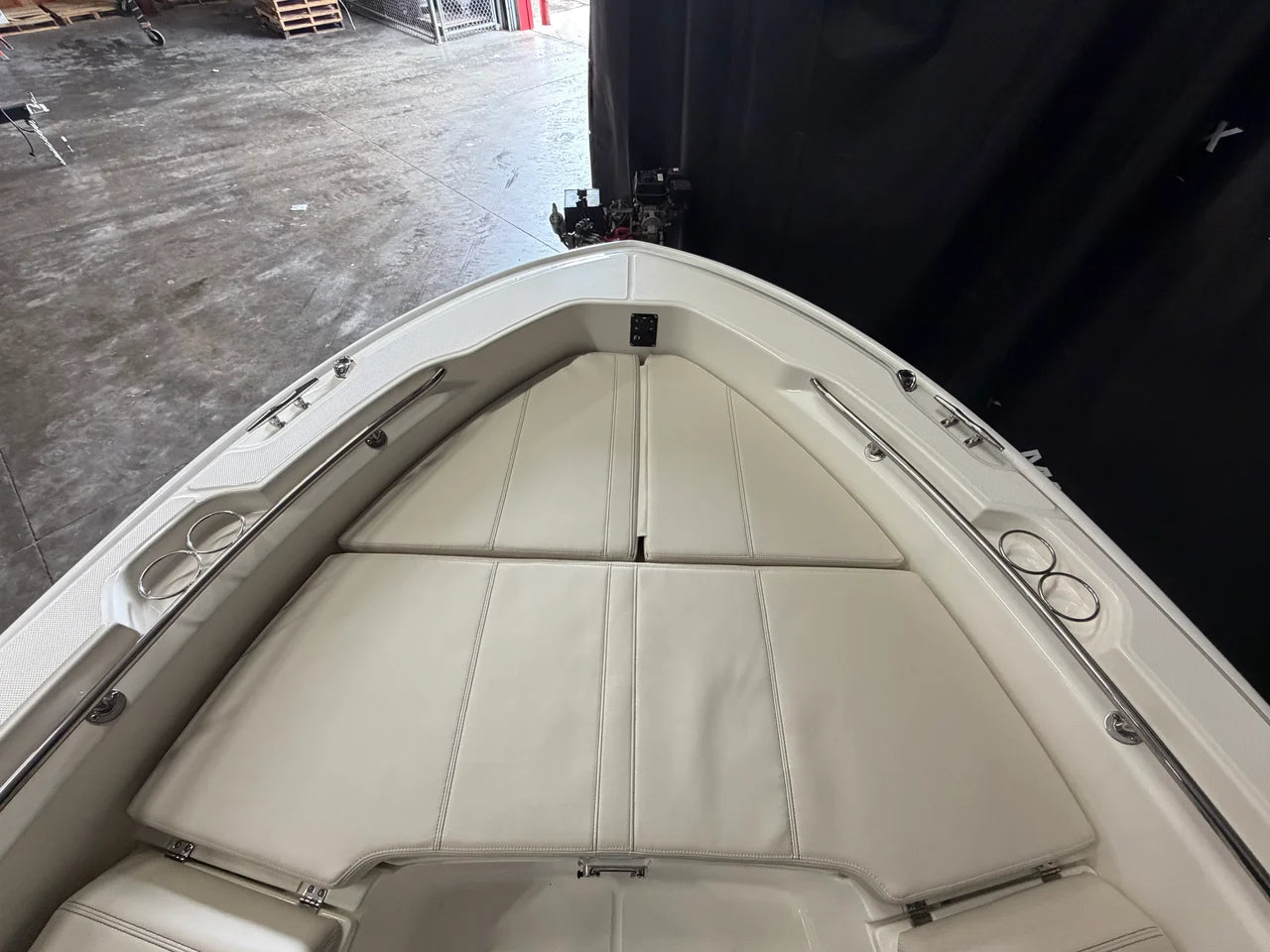 2026 Boston Whaler 250 Dauntless 25.0 feet, Clearwater, Florida #16