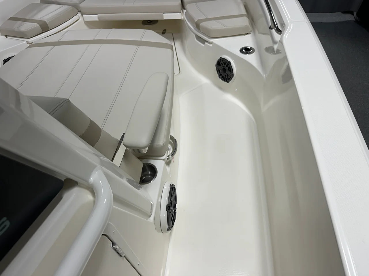 2026 Boston Whaler 280 Dauntless 28.0 feet, Clearwater, Florida #79
